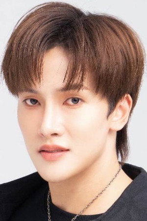 Gun Thapanawat Kaewbumrung